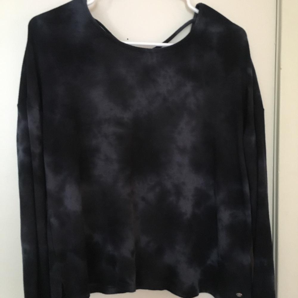 Acid wash navy long sleeve